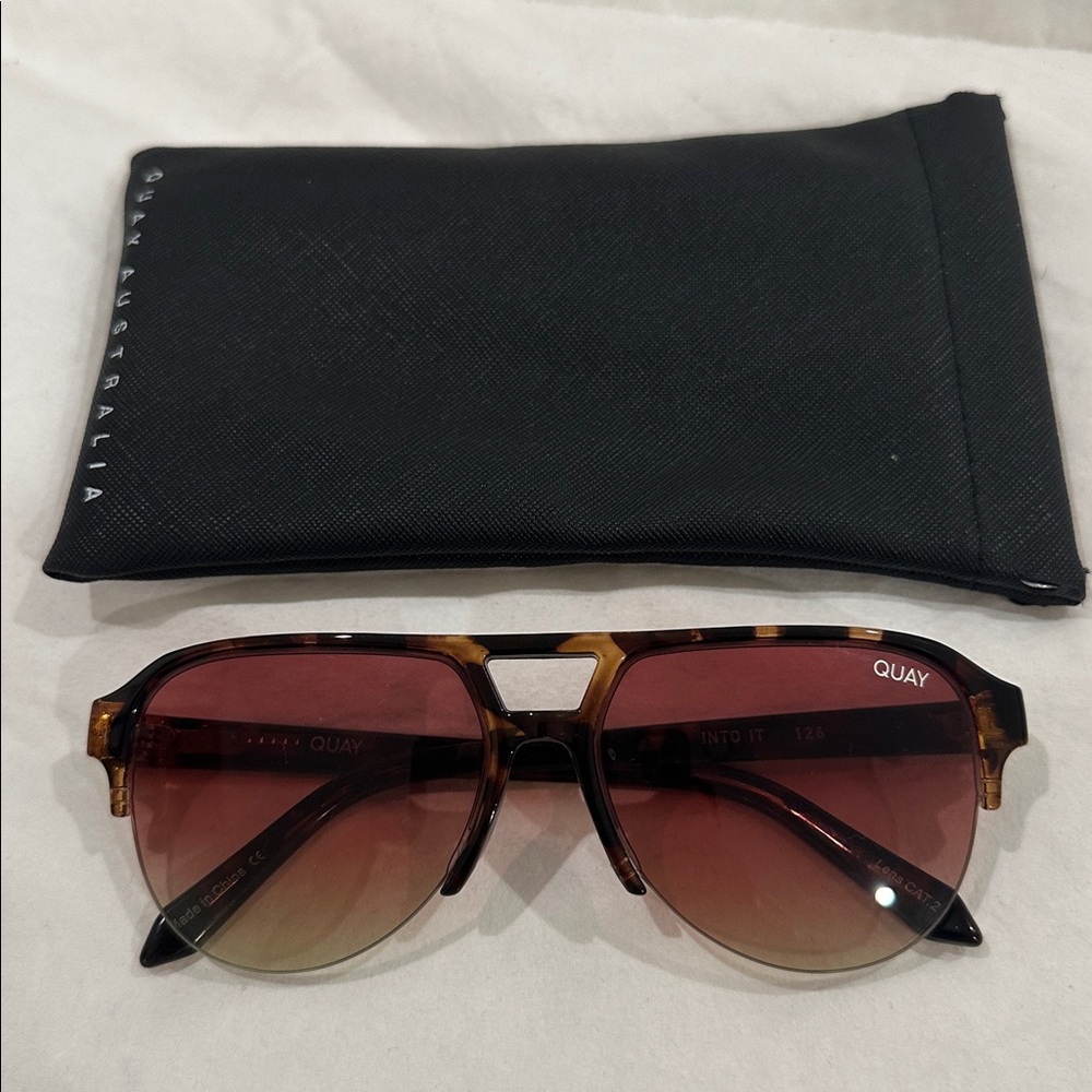 QUAY Into It Sunglasses Tortoise Frame Coral Gradient Lenses Aviator
